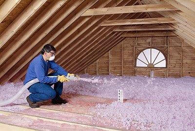 Contractor specialized in attic insulation in Laval
