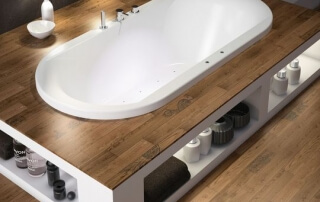 Entrepreneur en rénovation de salle de bain - bain podium