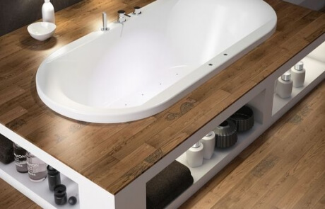 Entrepreneur en rénovation de salle de bain - bain podium