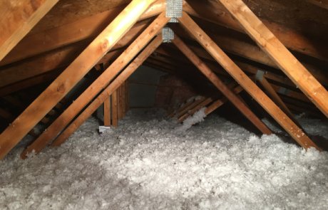 Isolation de toit à Brossard, laine de fibre de verre soufflée