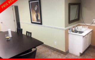 Local commercial à Louer, Longueuil. Salle de conférence (2)