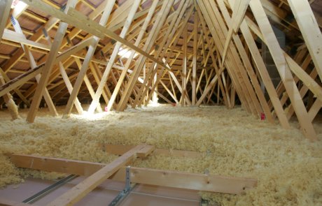 Roof & attic insulation in Montreal and Quebec