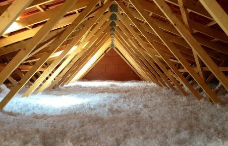 Attic insulation in Longueuil (wool insulation)